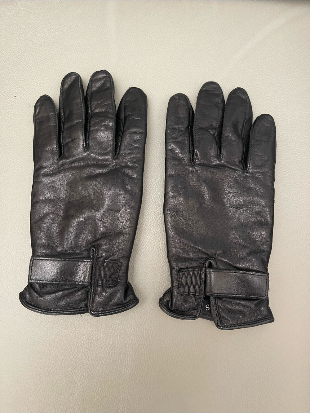 Wilsons Women’s Black Leather Gloves w/Thinsulate Ultra Insulation, Size S